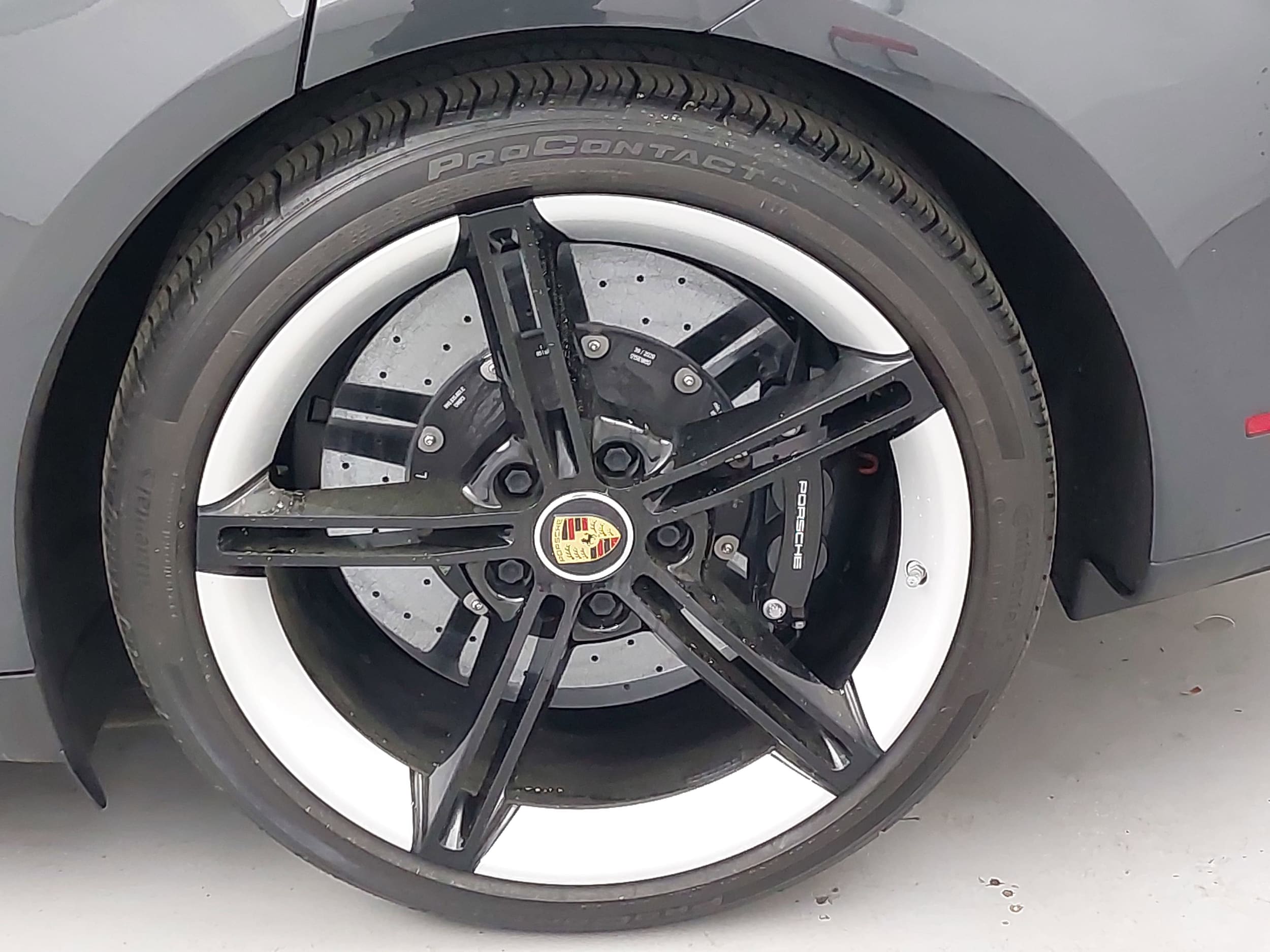 2021 Porsche Taycan Turbo S - Photo 33