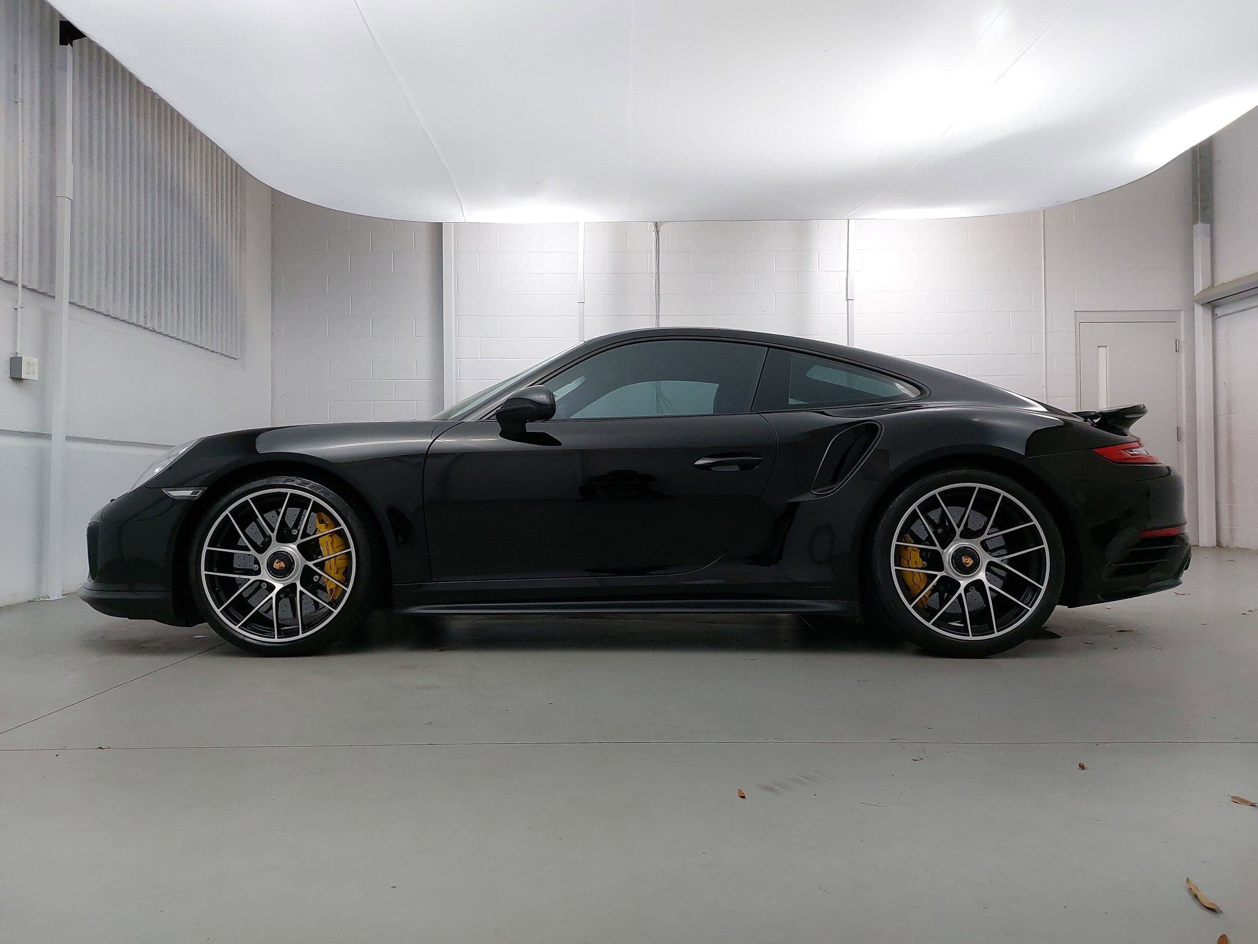 2017 Porsche 911 Turbo Coupe photo 2