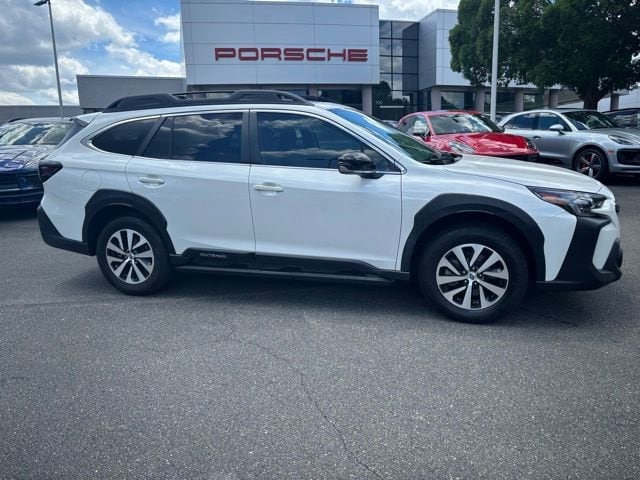 2024 Subaru Outback Premium's photo