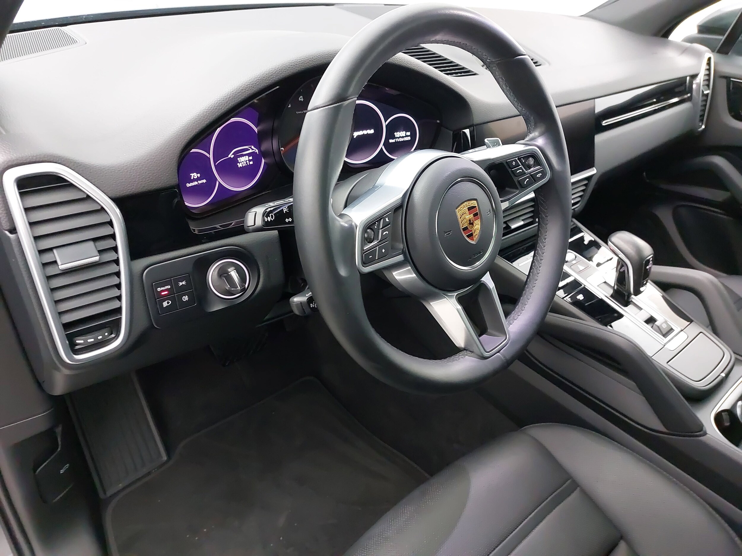 2022 Porsche Cayenne Base photo 4