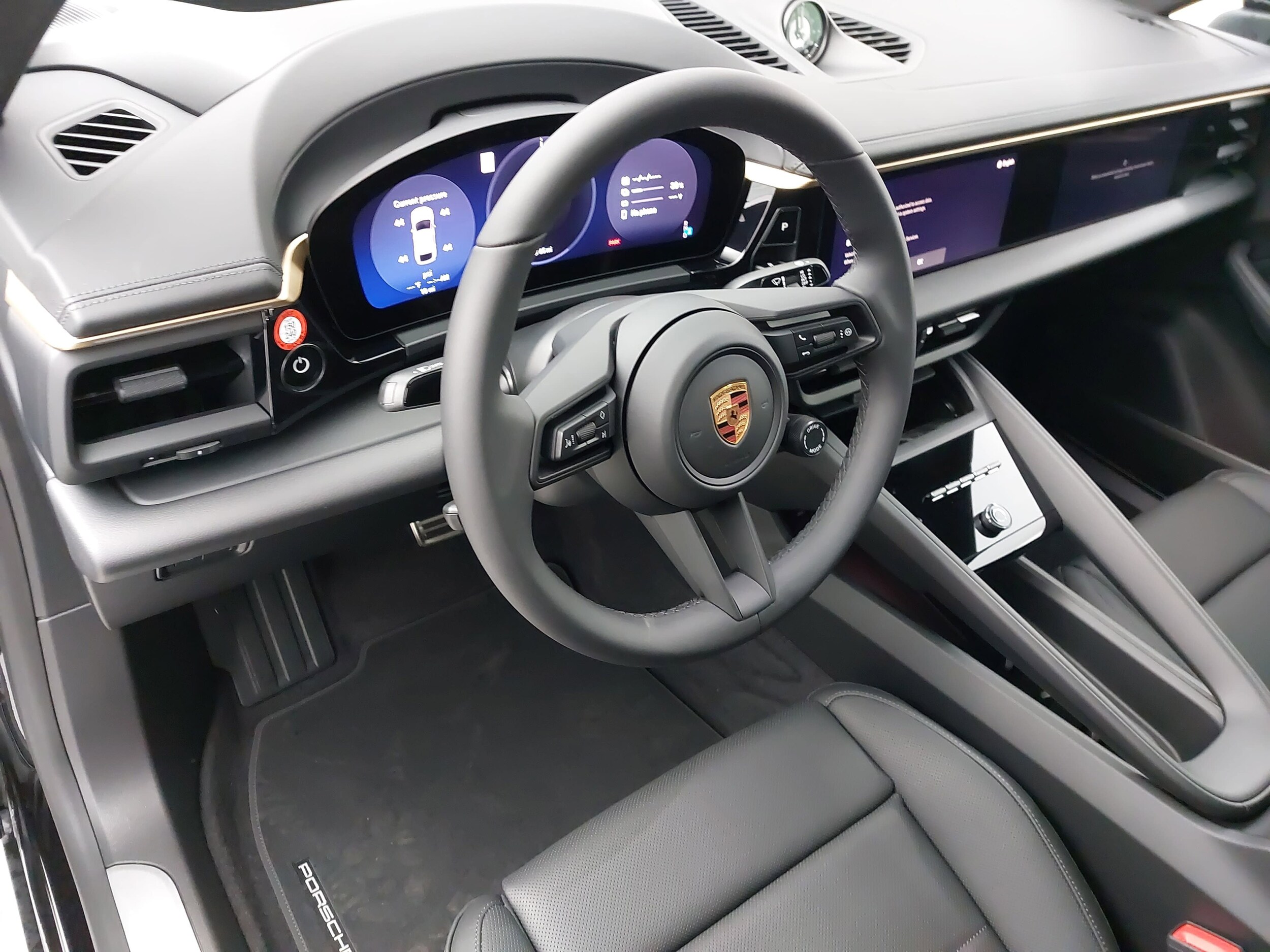 2025 Porsche Macan Electric photo 3