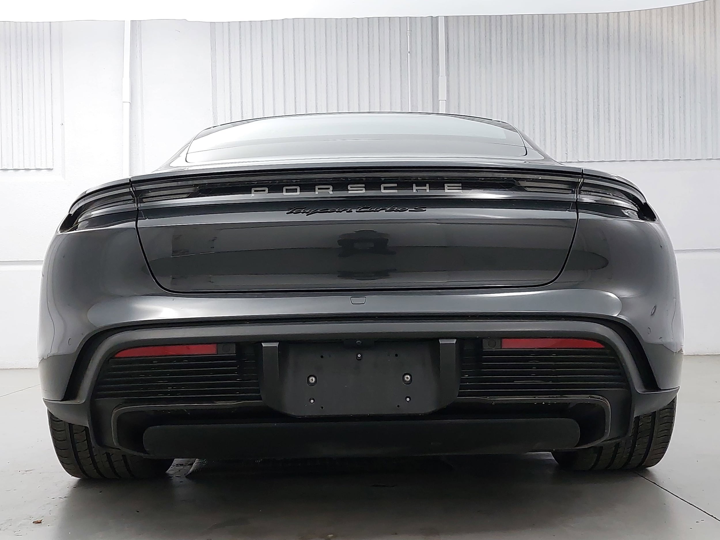 2021 Porsche Taycan Turbo S - Photo 6