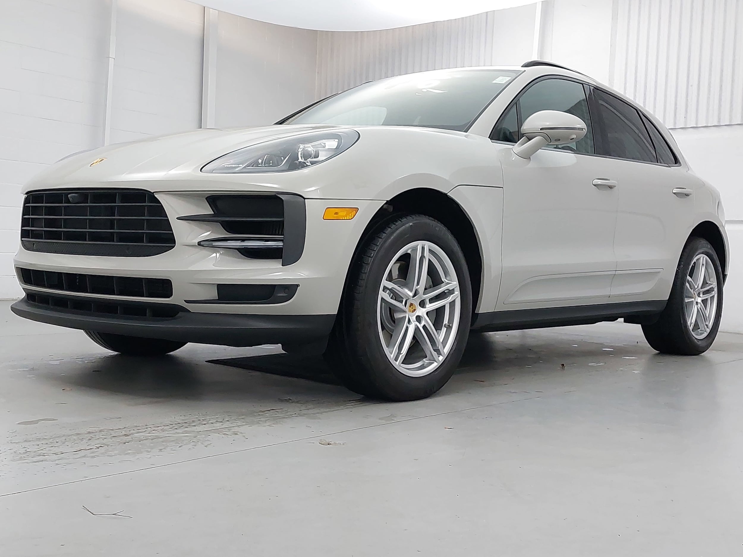 2021 Porsche Macan S's photo