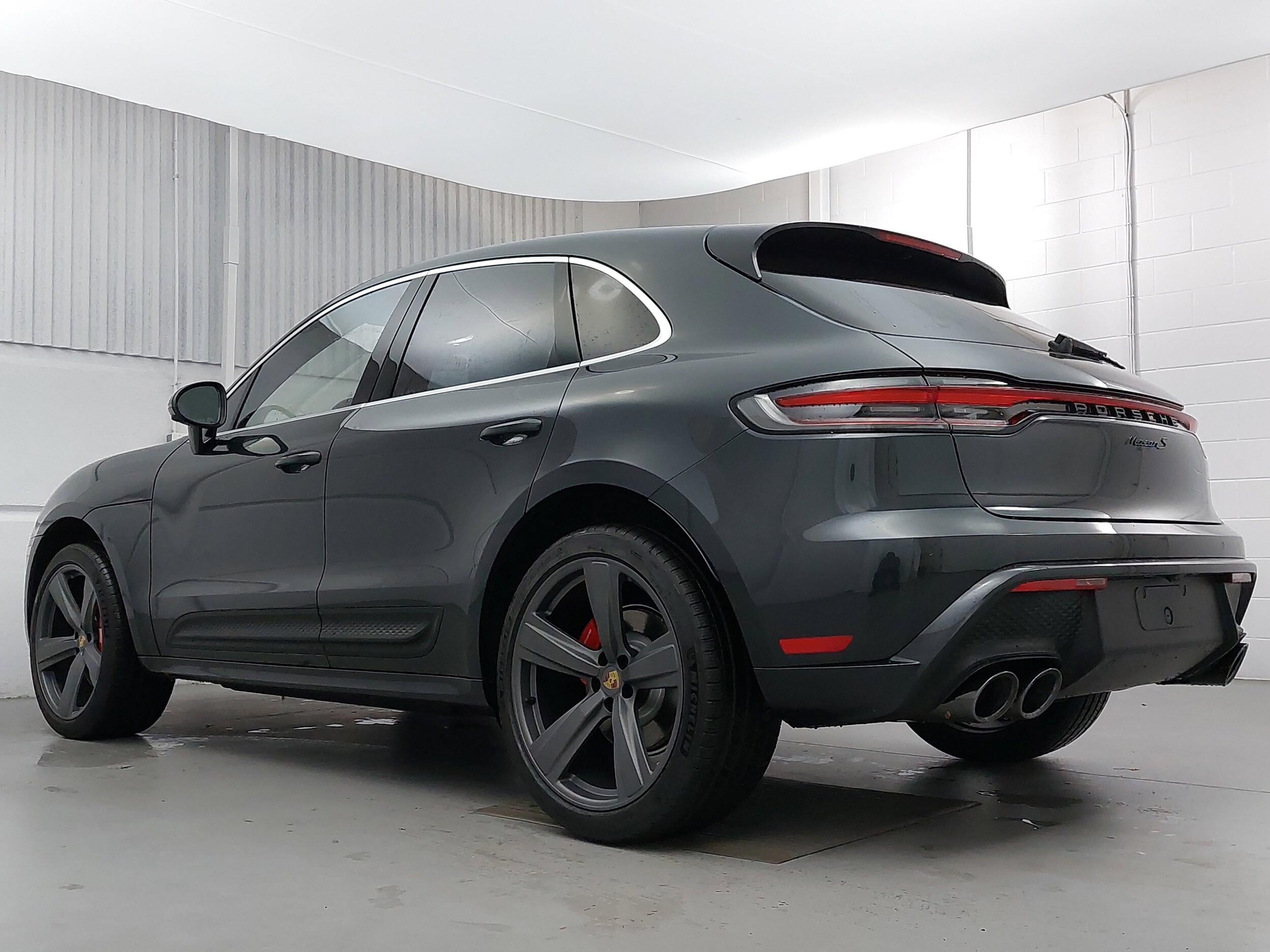 2026 Porsche Macan S photo 3