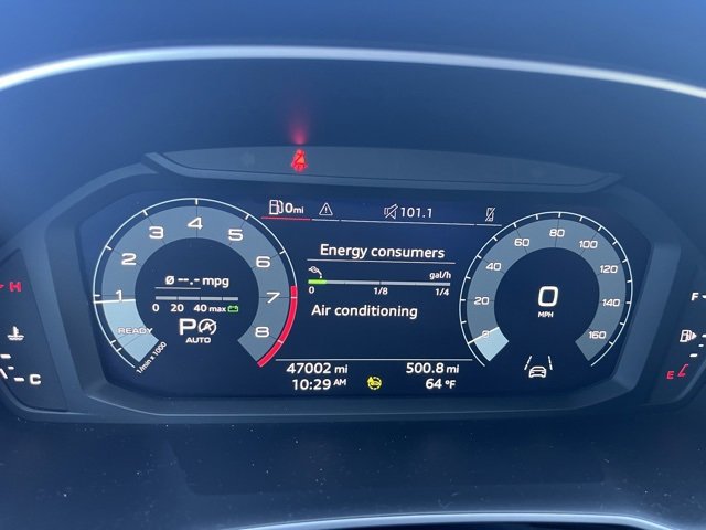 2022 Audi Q3 45 TFSI S line Premium photo 2