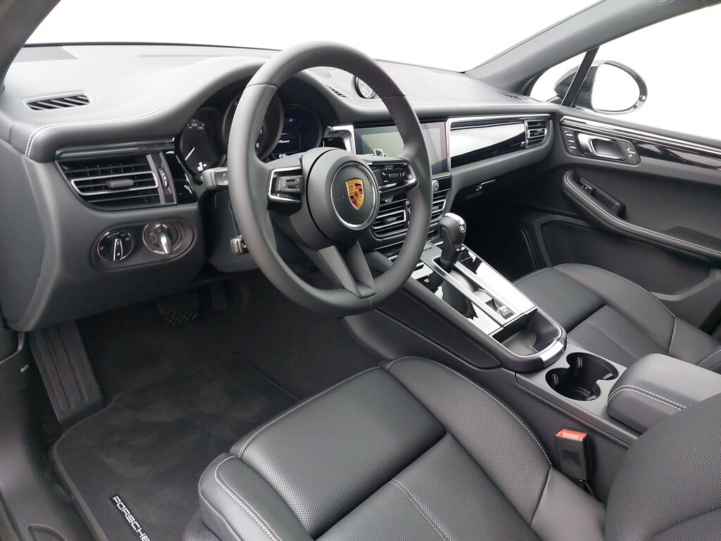 New 2026 Porsche Macan SUV