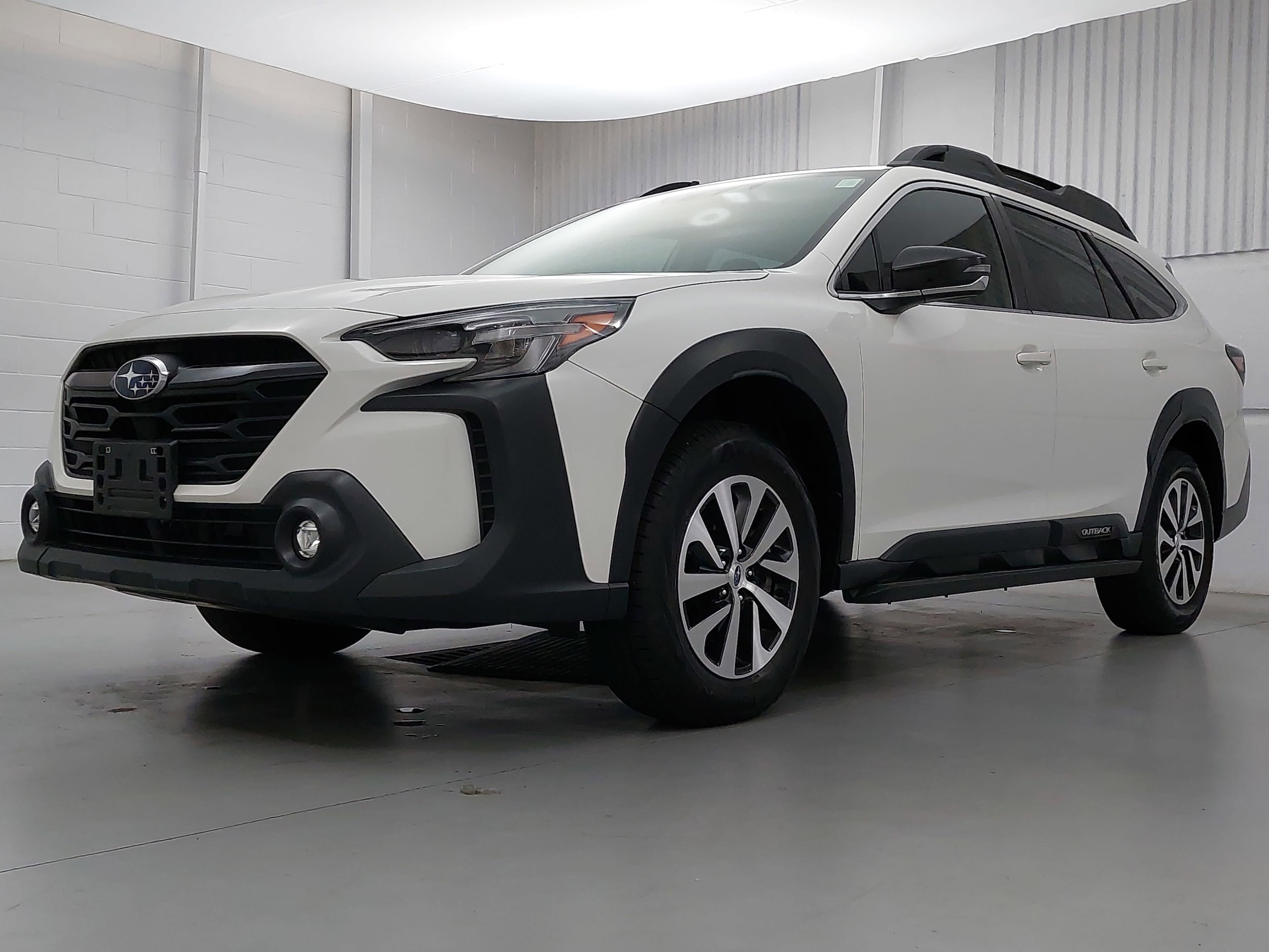 2024 Subaru Outback Premium's photo