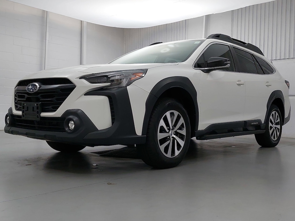 Used 2024 Subaru Outback Premium SUV