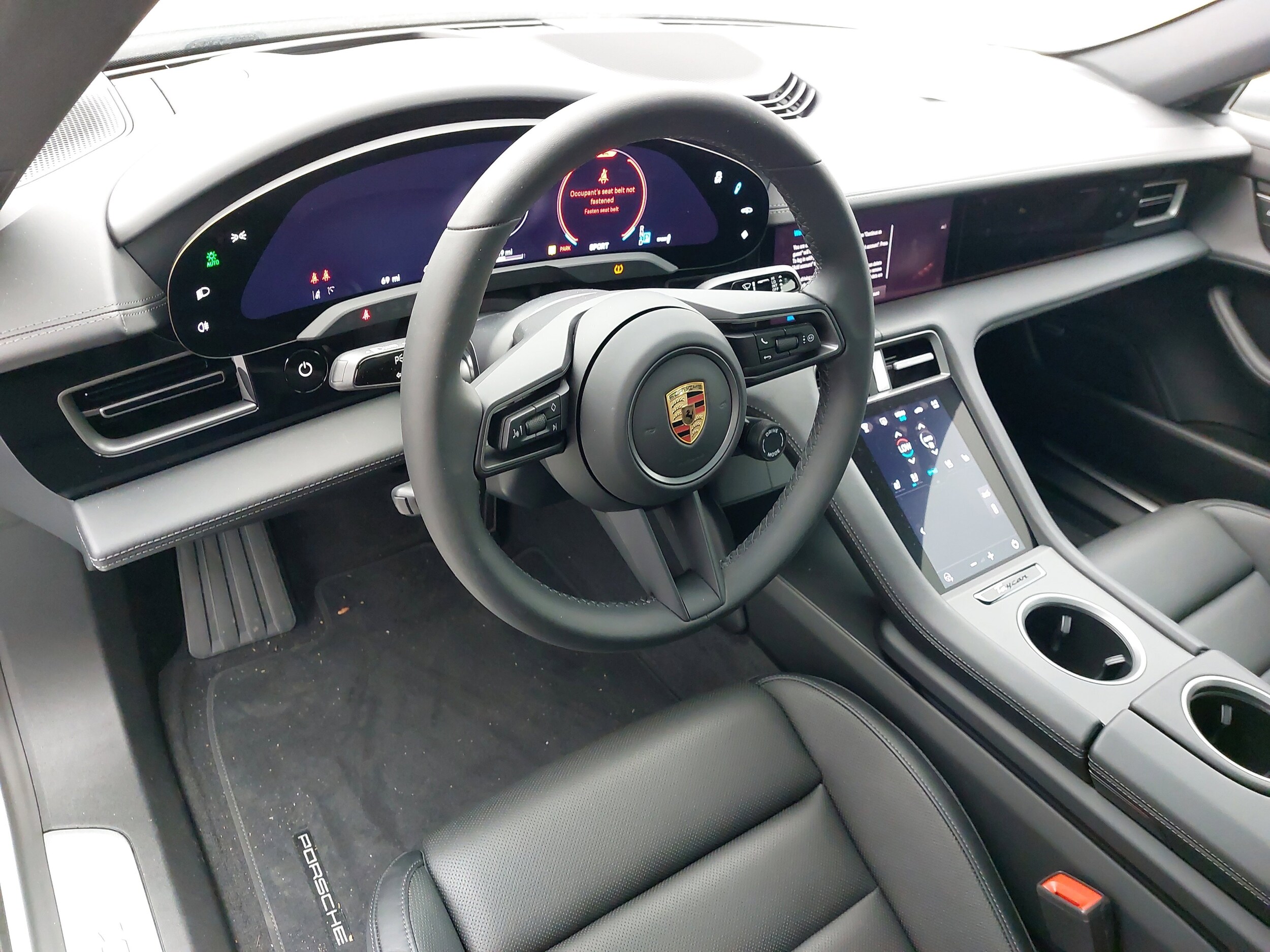 2025 Porsche Taycan 4S photo 4