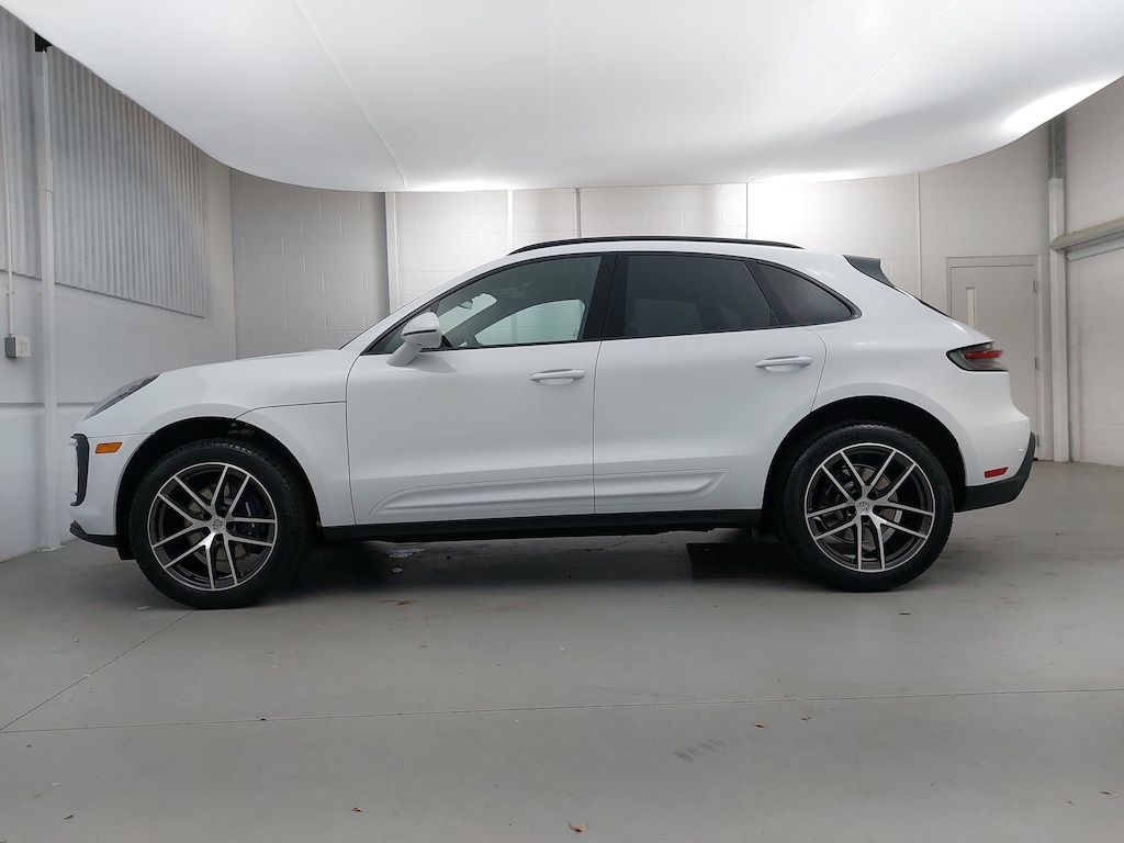 New 2026 Porsche Macan  SUV