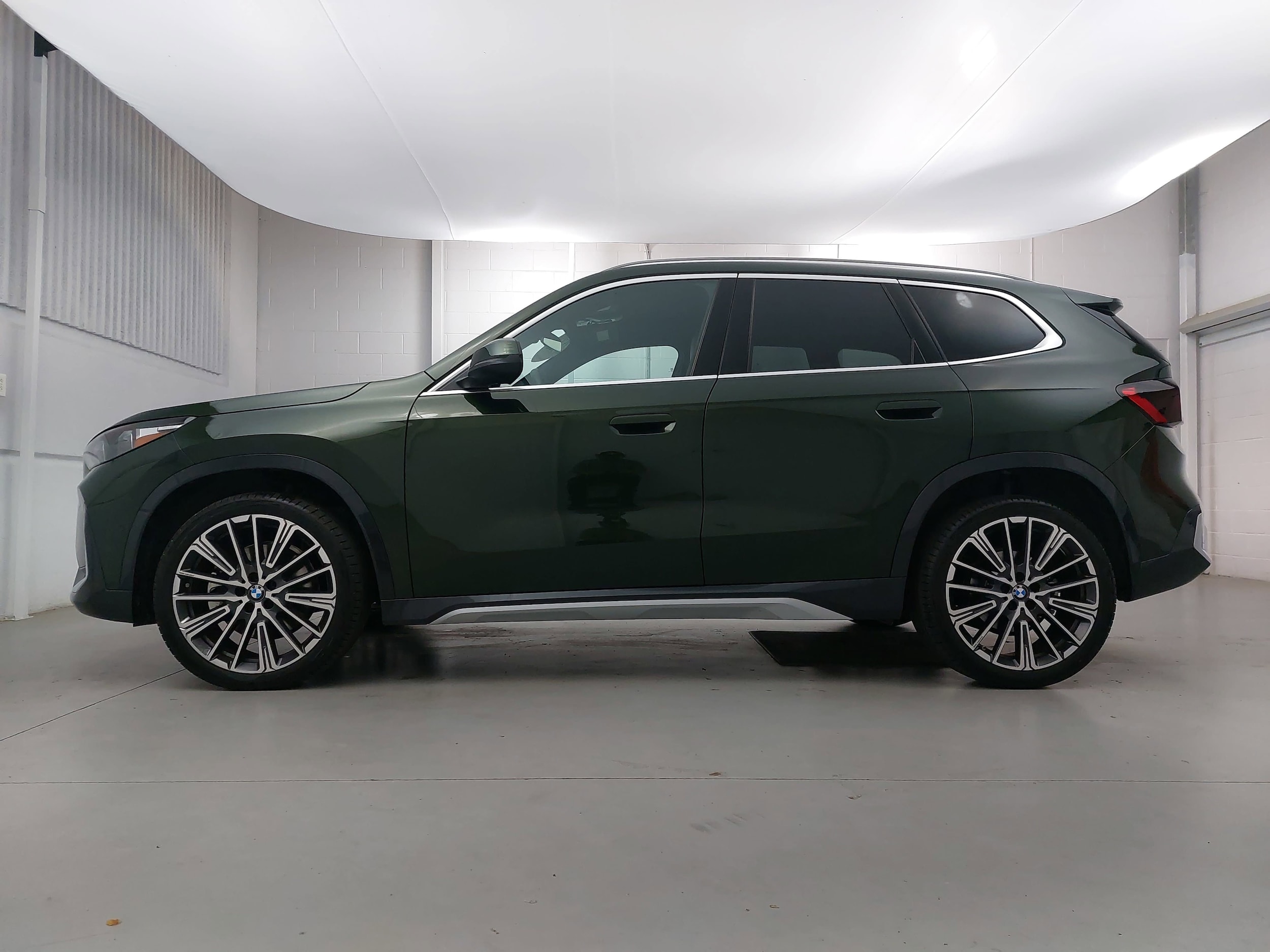 2025 BMW X1 28i - Photo 2