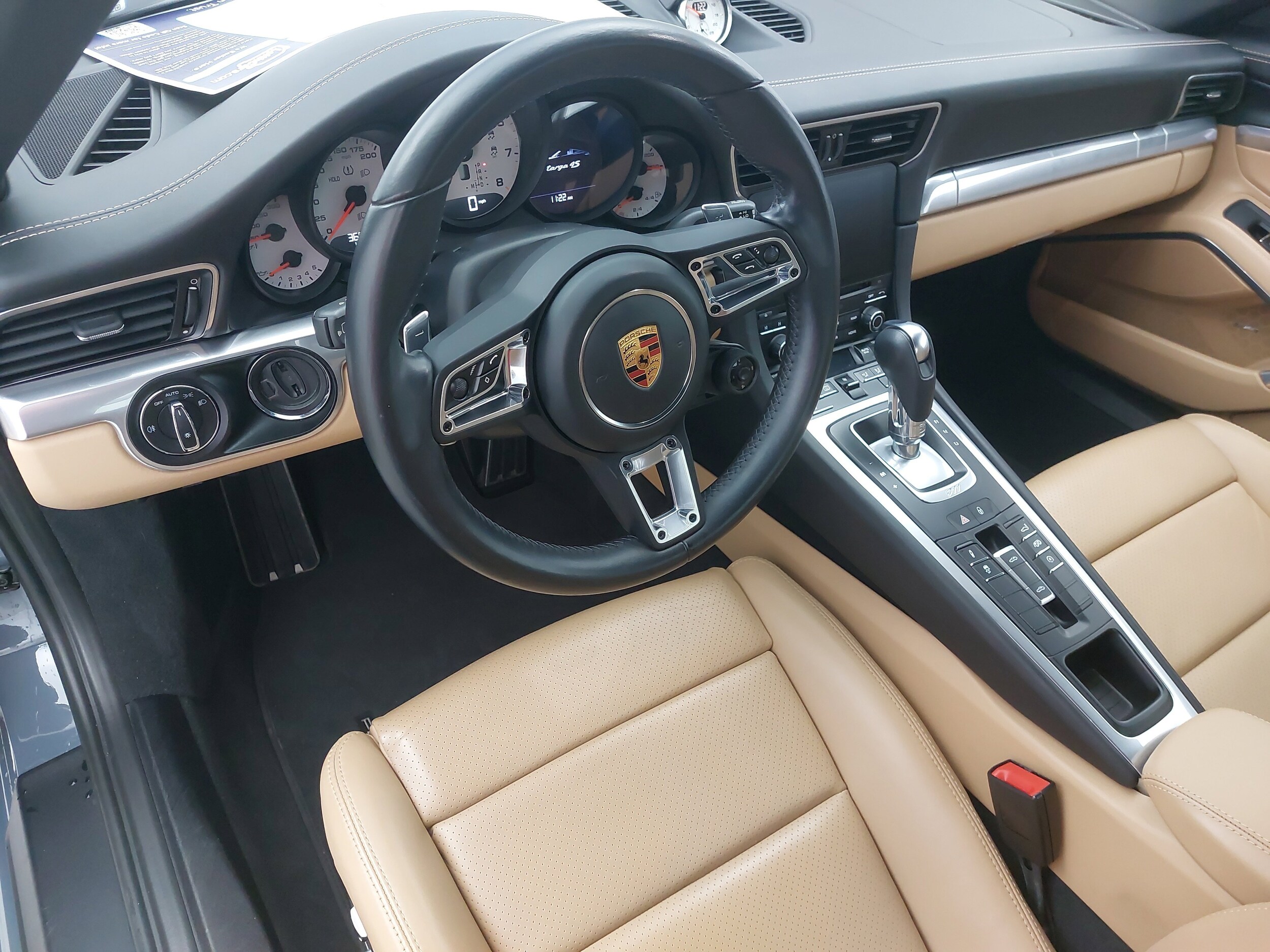 2017 Porsche 911 Targa Coupe photo 4