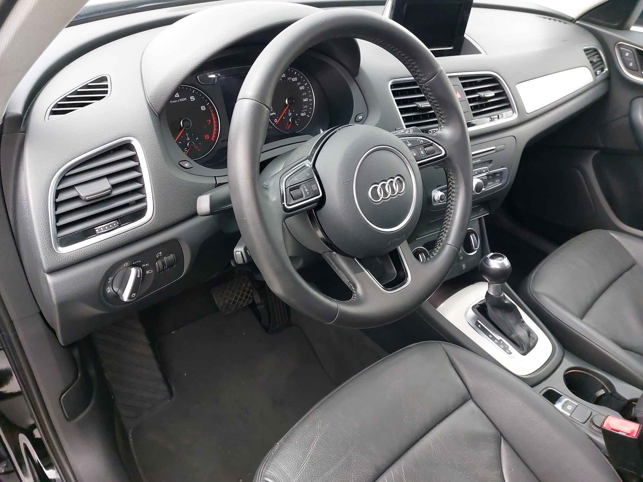 2017 Audi Q3 Premium photo 3