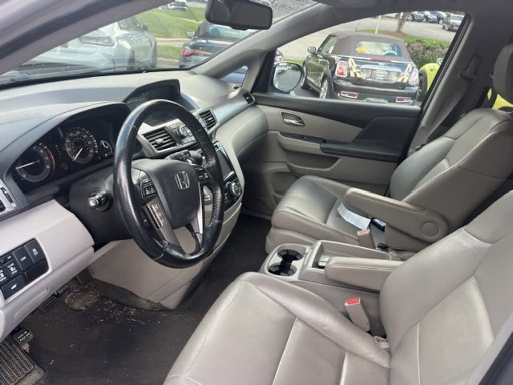 Used 2015 Honda Odyssey EX-L Van