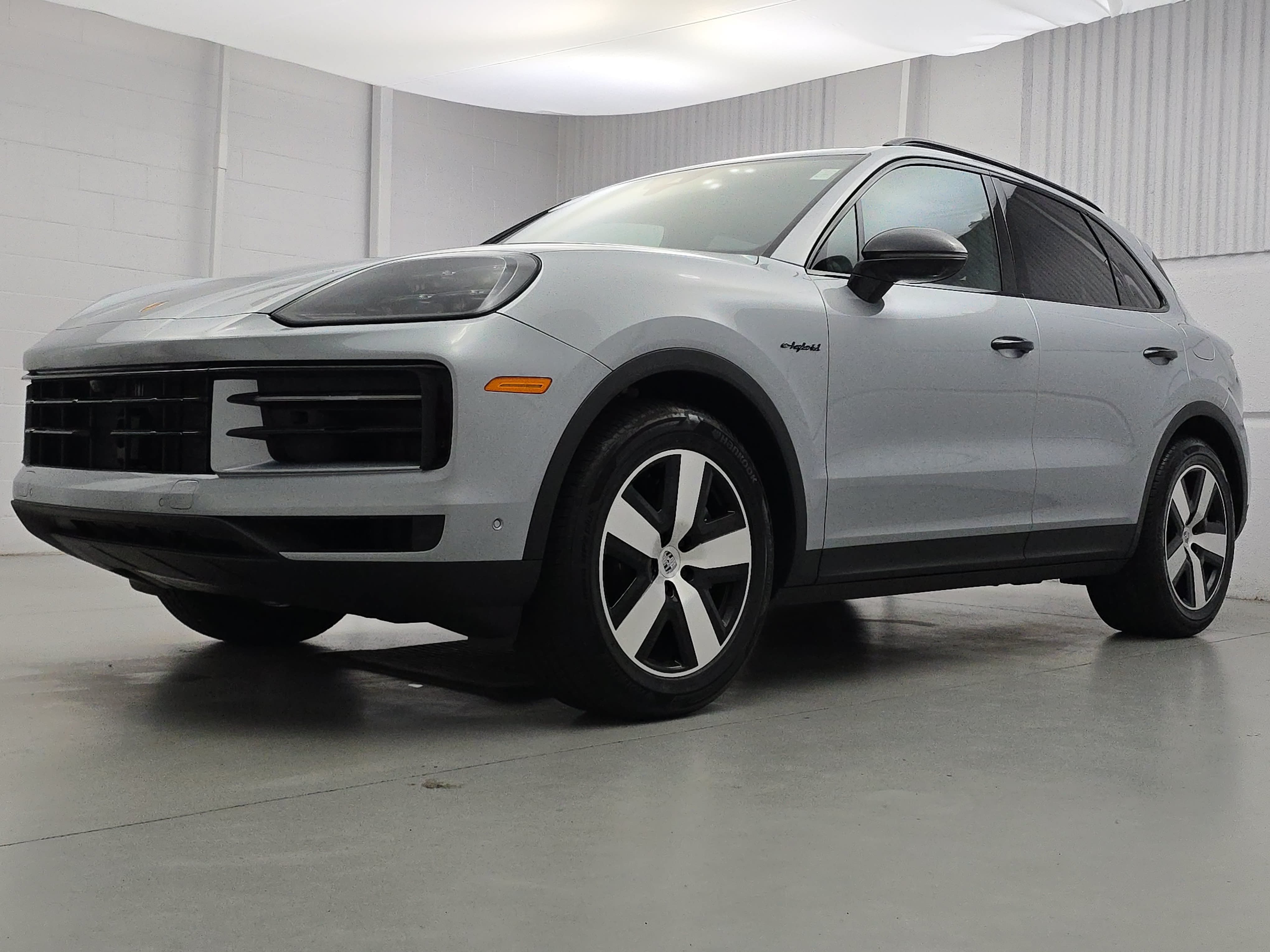  Porsche Cayenne E-Hybrid