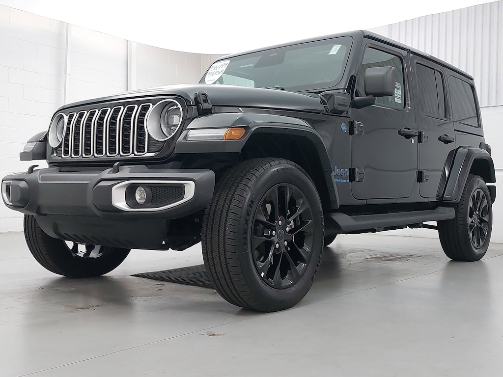 Used 2025 Jeep Wrangler 4xe Sahara SUV