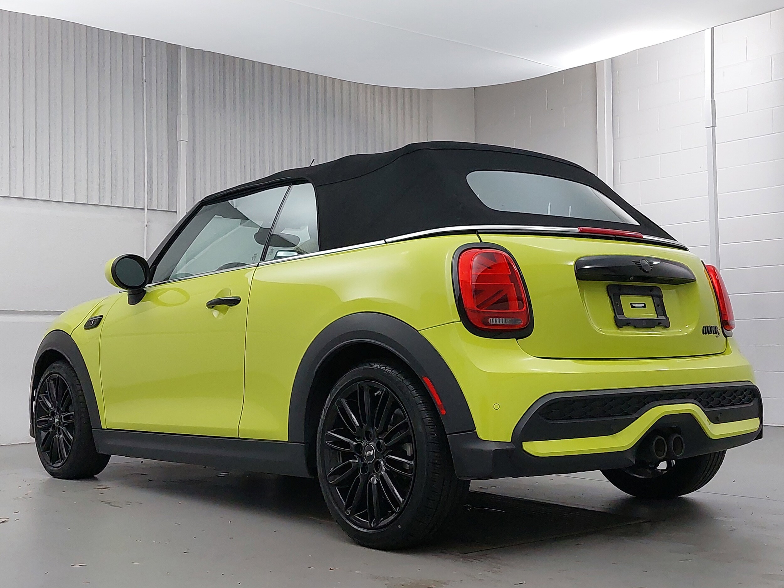 2024 Mini Cooper S Convertible photo 3