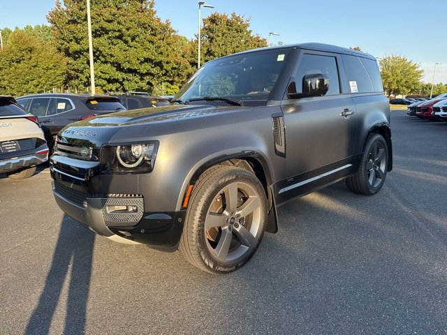 2023 Land Rover Defender 90 Carpathian Edition photo 2