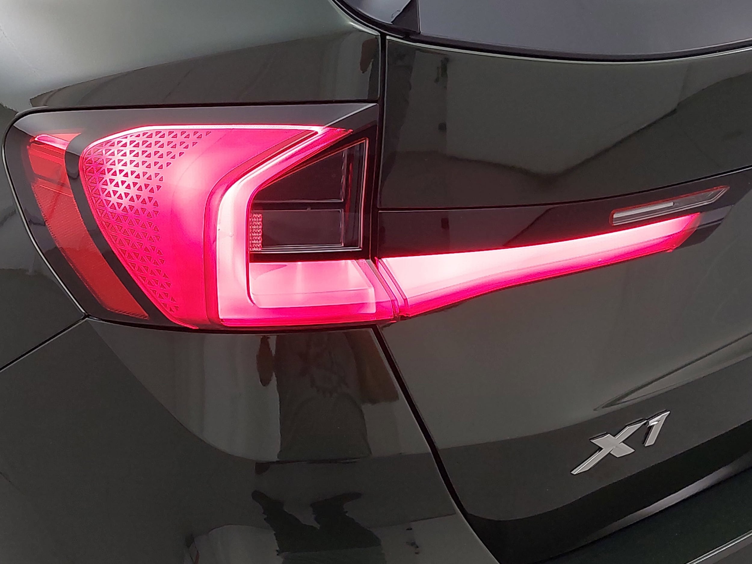 2025 BMW X1 28i - Photo 34