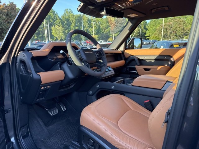 2023 Land Rover Defender 90 Carpathian Edition photo 3