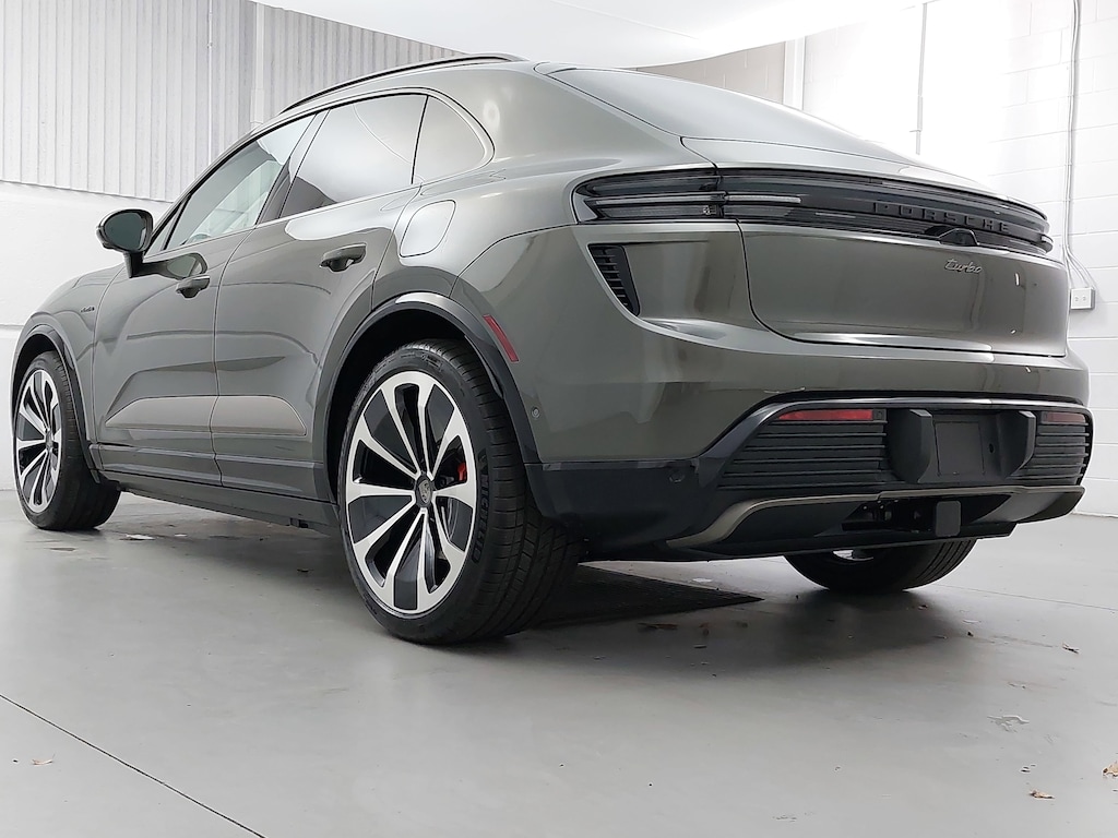 New 2025 Porsche Macan Turbo SUV