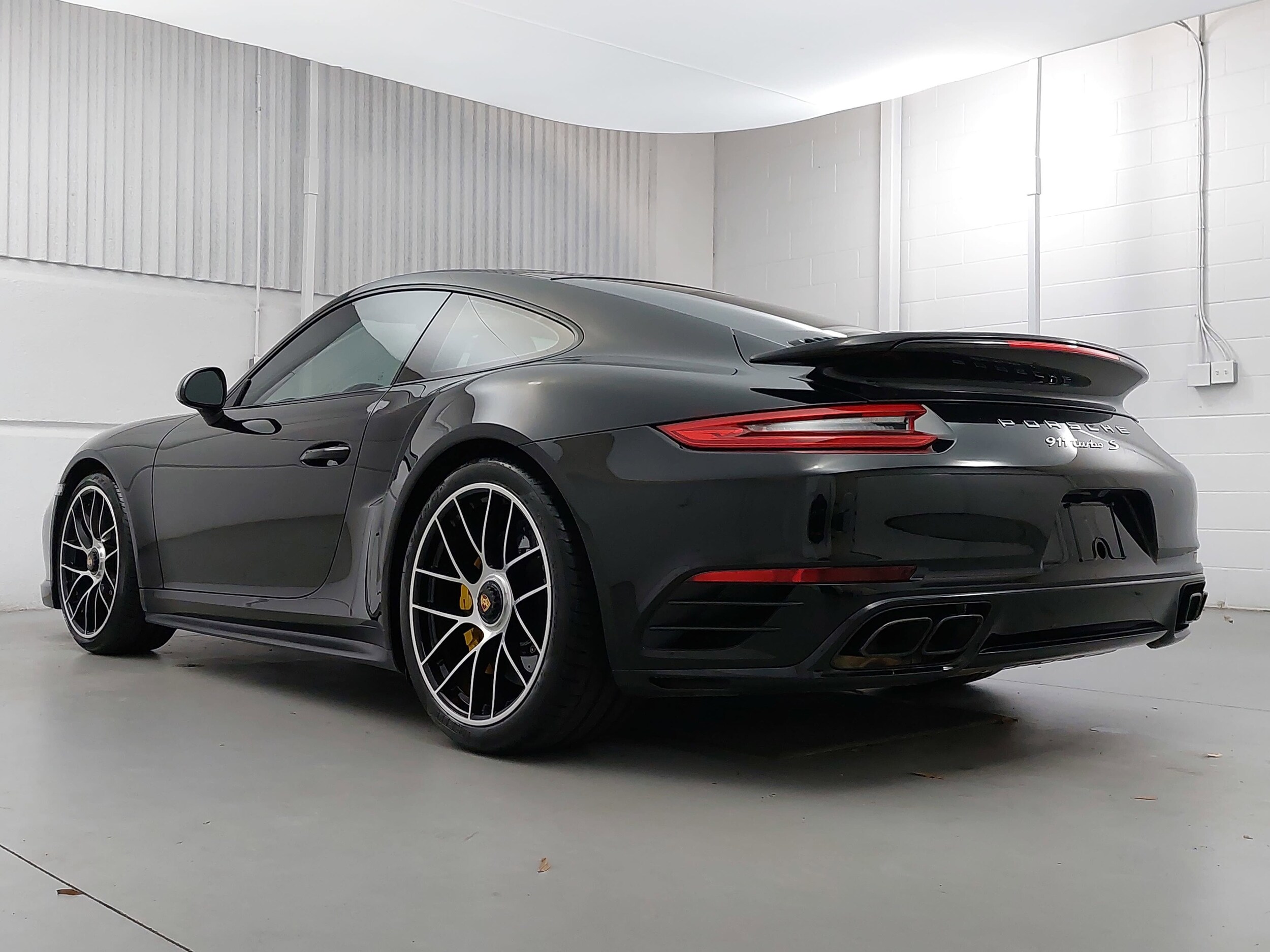 2017 Porsche 911 Turbo Coupe photo 3