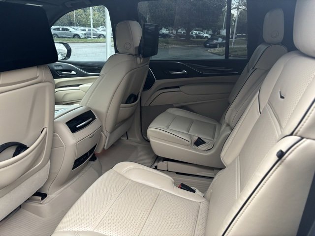 2023 Cadillac Escalade ESV Premium Luxury photo 4