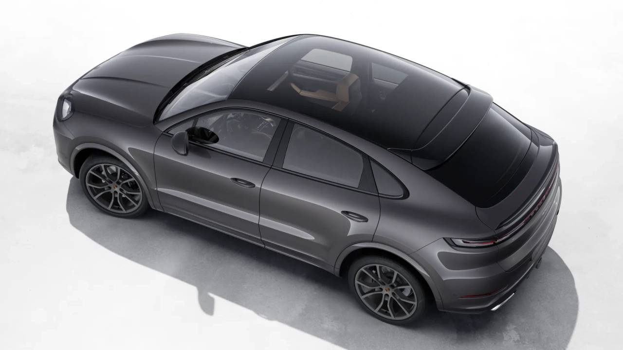 2026 Porsche Cayenne Coupe photo 4