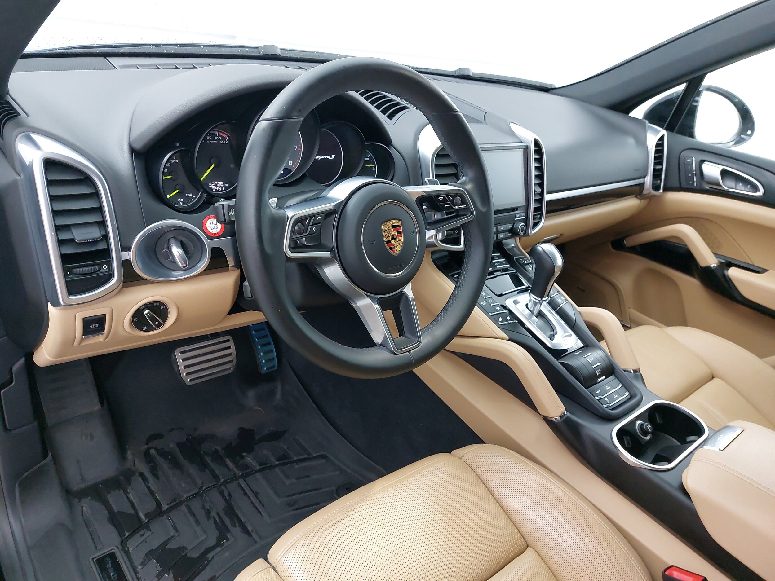 2018 Porsche Cayenne E-Hybrid S Platinum Edition photo 4