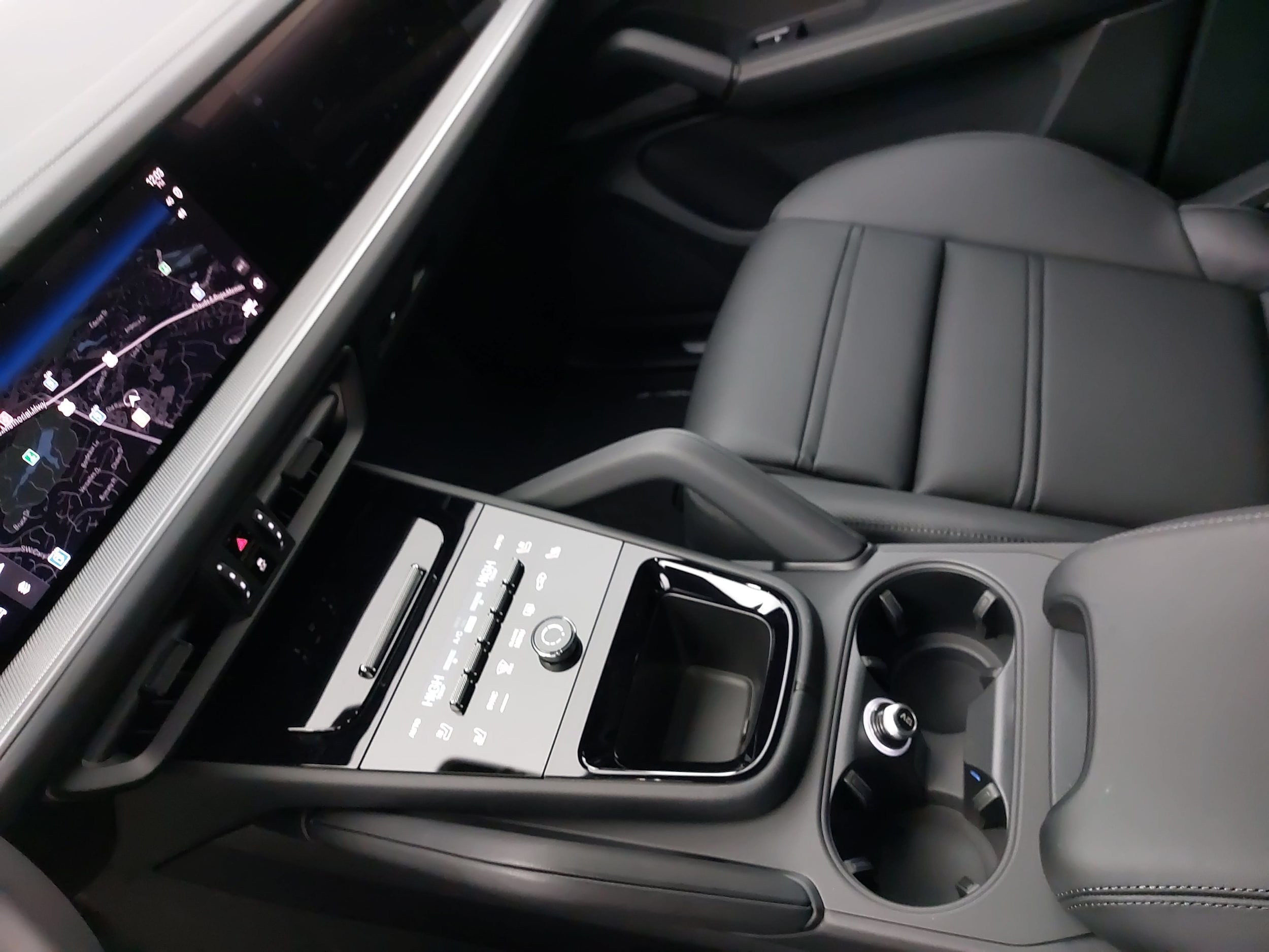 2026 Porsche Cayenne Coup Base - Photo 25