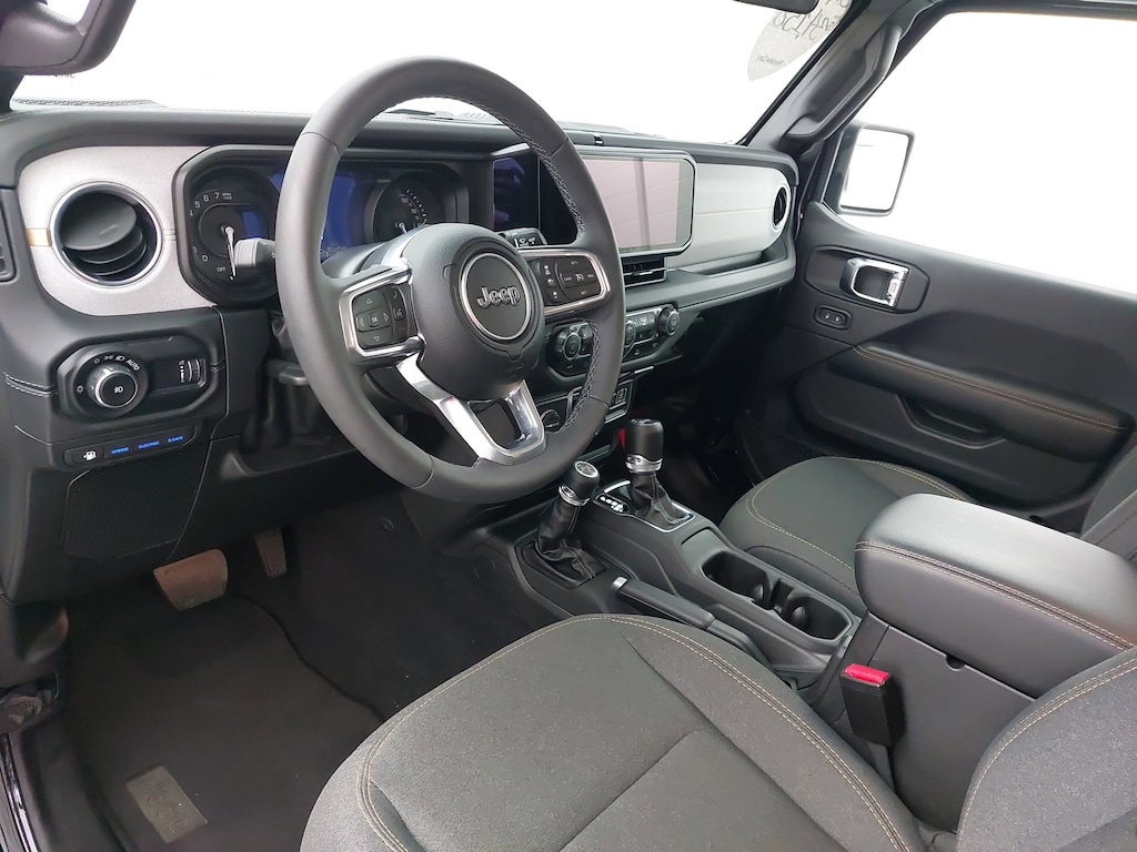 Used 2025 Jeep Wrangler 4xe Sahara SUV