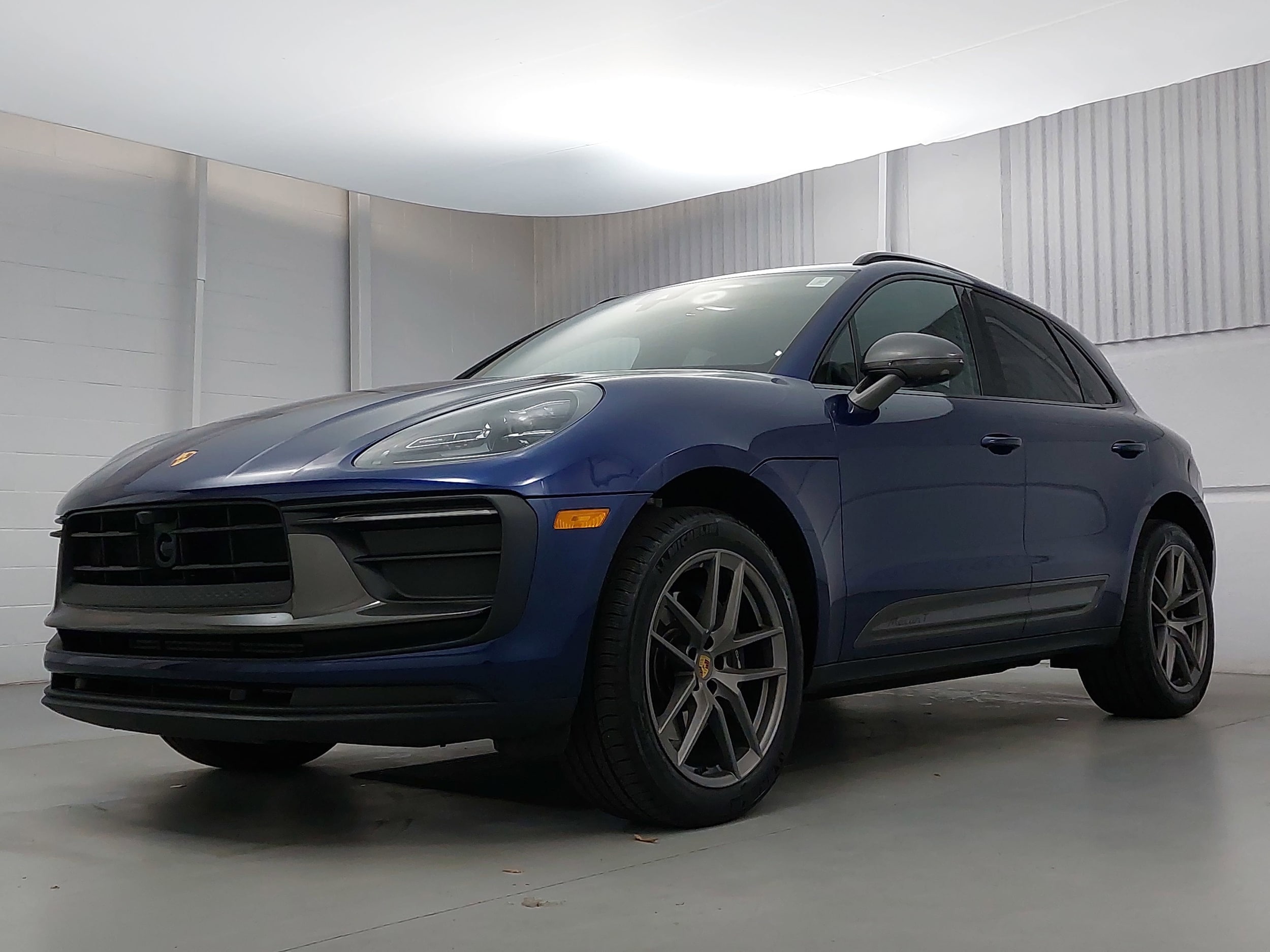 2025 Porsche Macan T