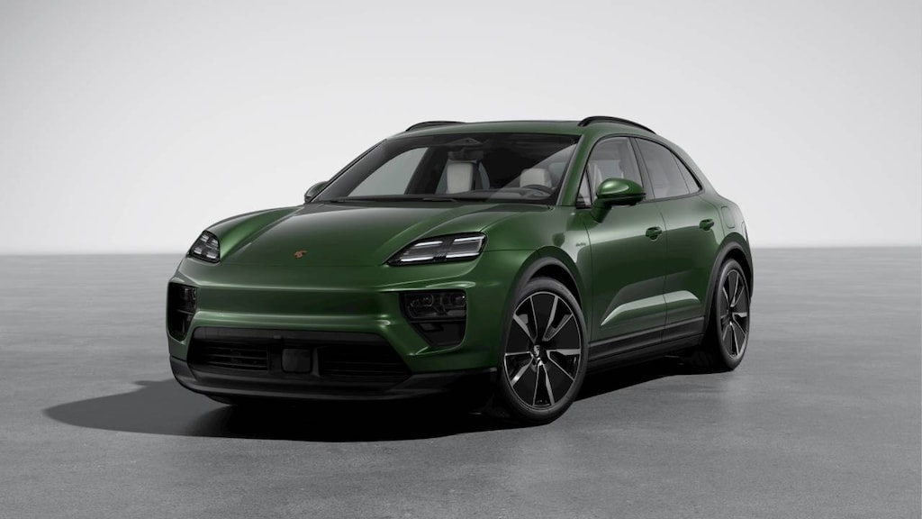 New 2026 Porsche Macan 4 SUV