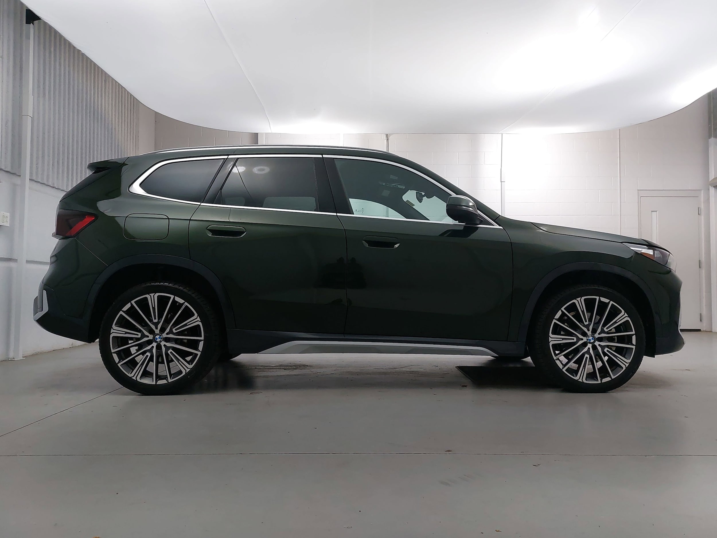 2025 BMW X1 28i - Photo 8