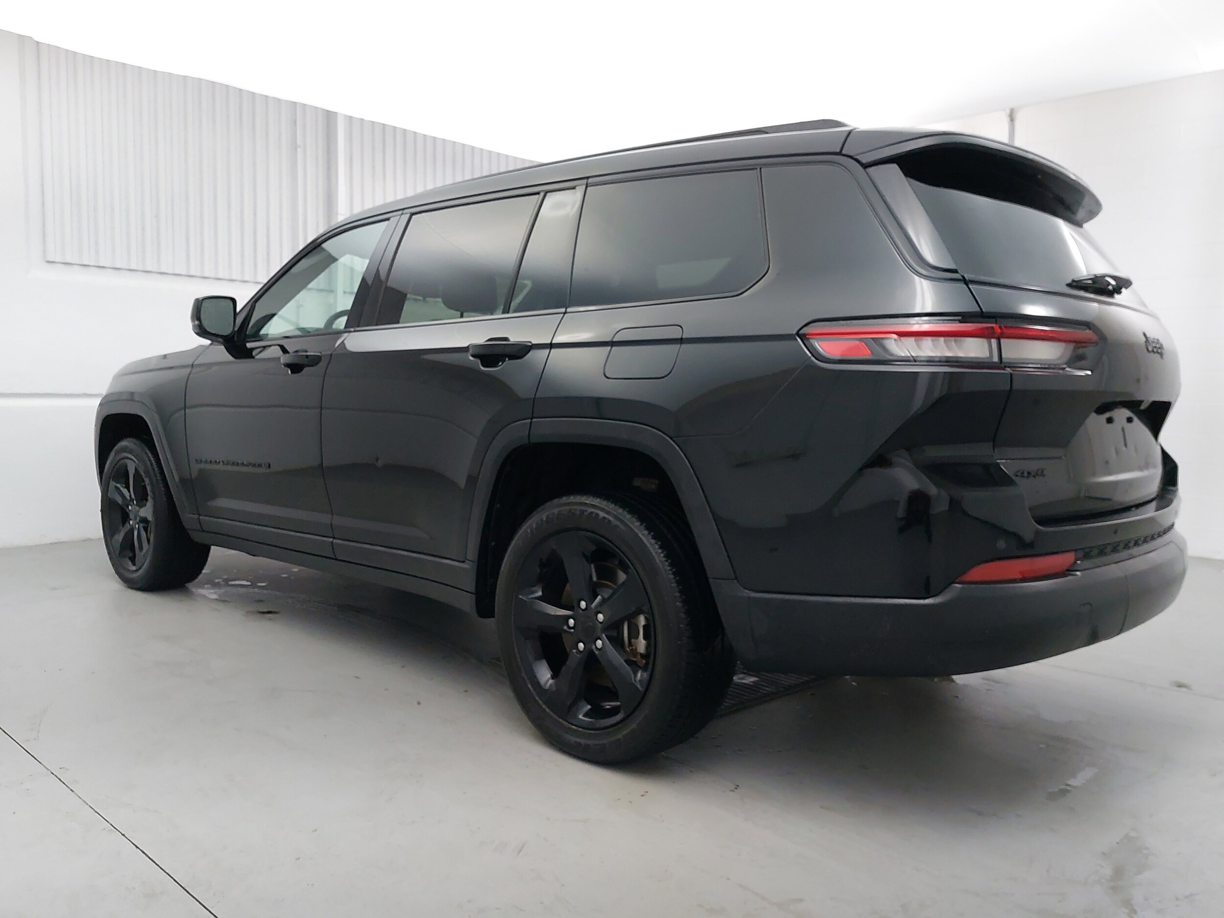 2023 Jeep Grand Cherokee Altitude X photo 3