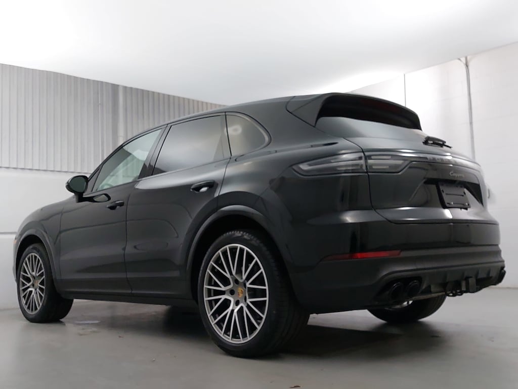 Certified 2023 Porsche Cayenne Platinum Edition SUV