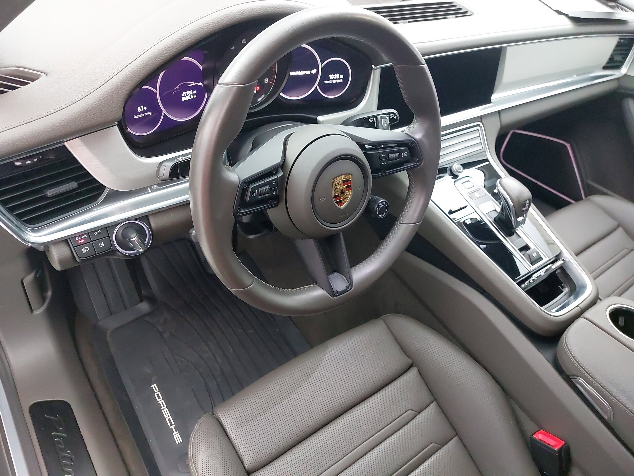 2023 Porsche Panamera E-Hybrid 4 photo 4