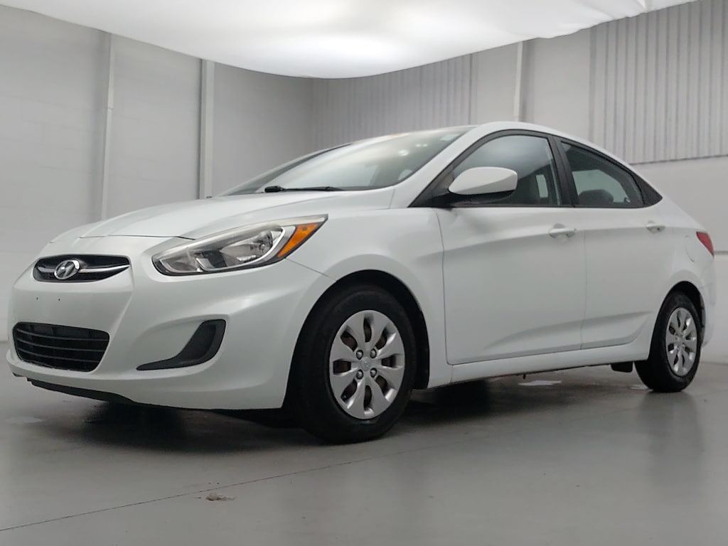 Used 2016 Hyundai Accent SE Sedan