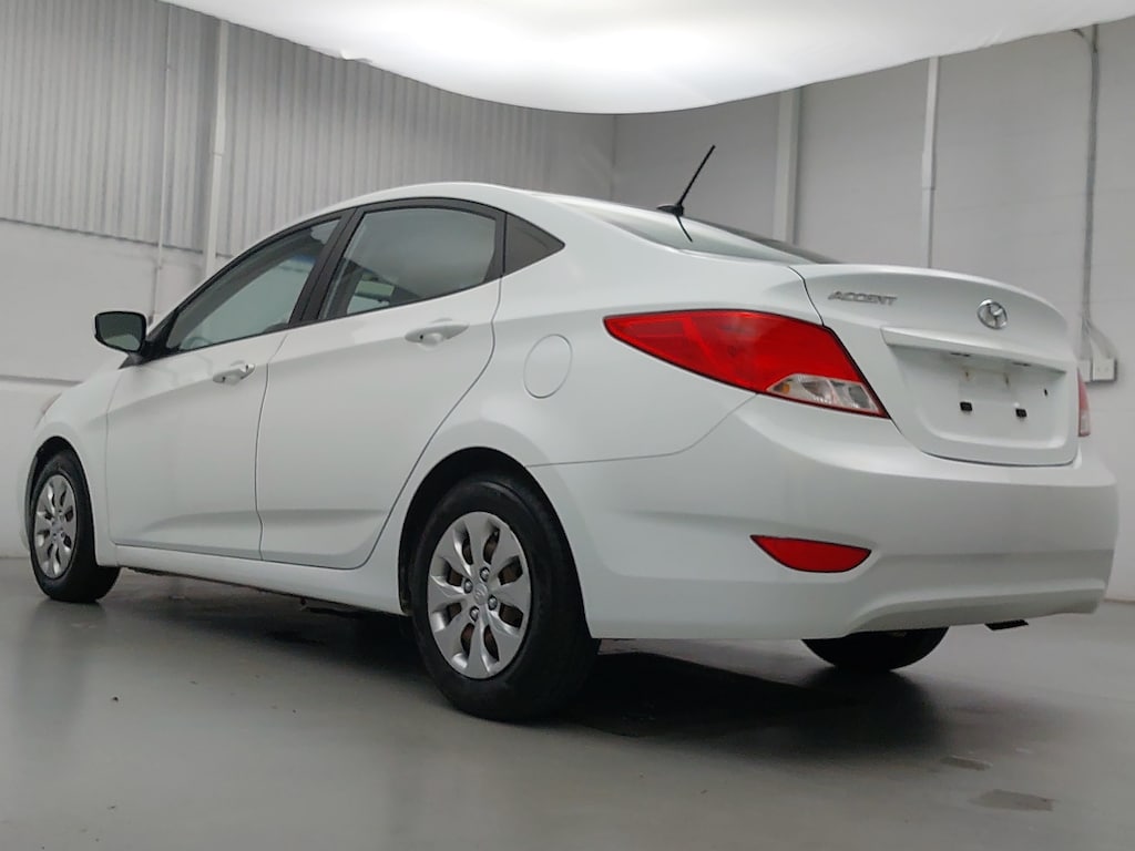 Used 2016 Hyundai Accent SE Sedan