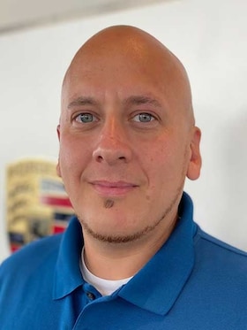 Staff member Mike O'Besso from ID_62903dd37ec4