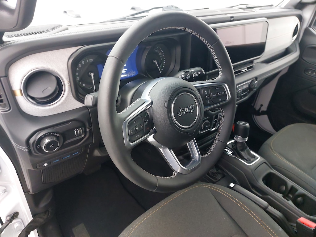 Used 2025 Jeep Wrangler 4xe Sahara SUV