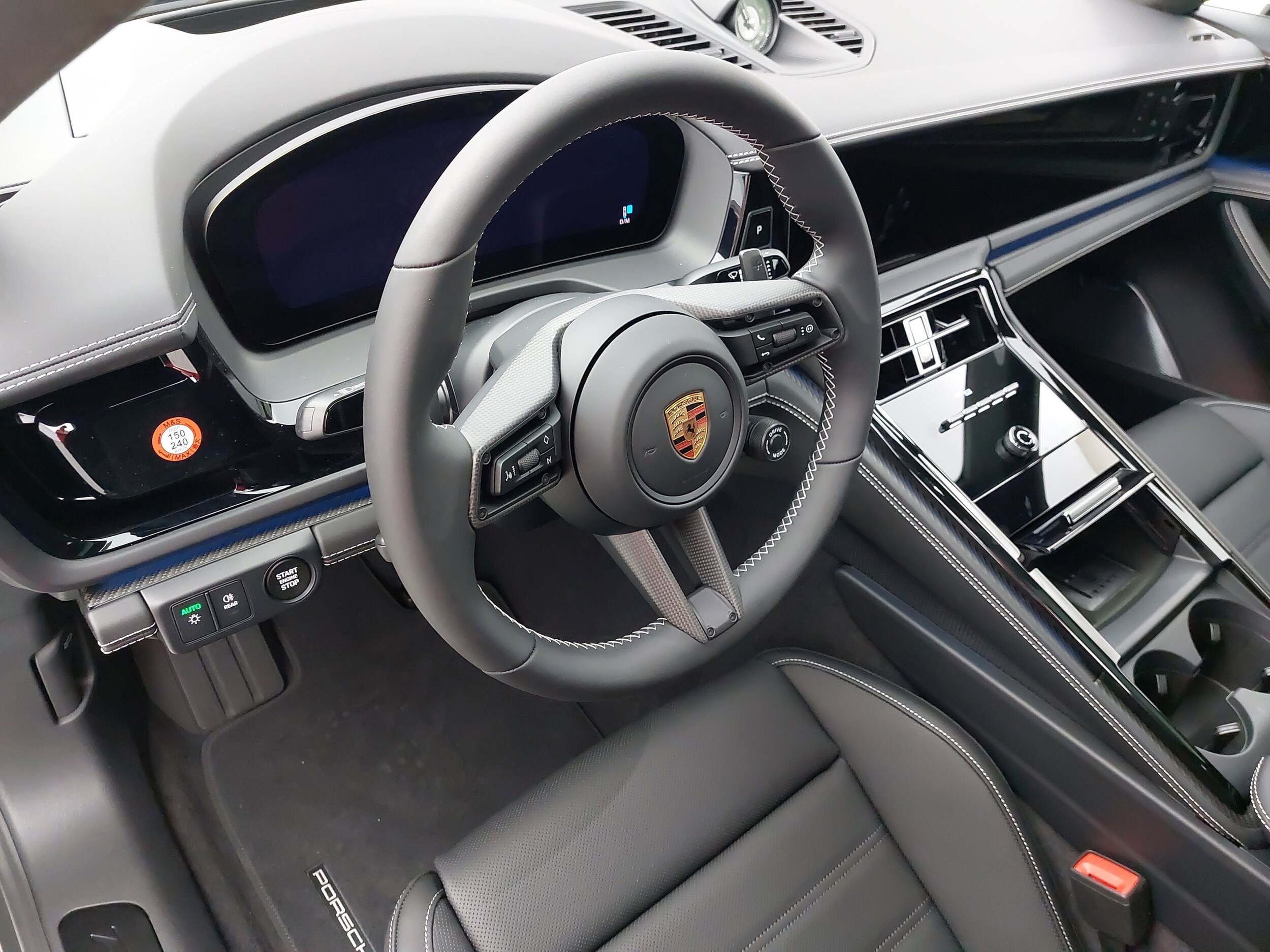2026 Porsche Panamera GTS photo 4