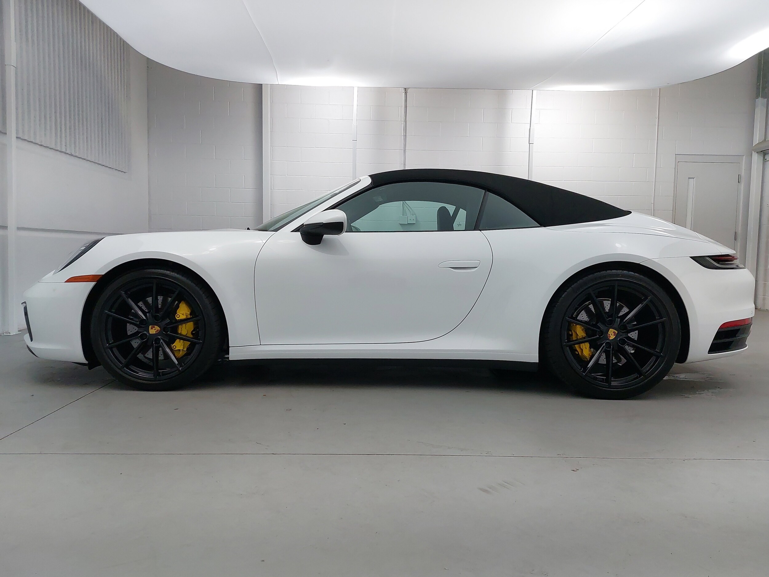 2024 Porsche 911 S photo 2