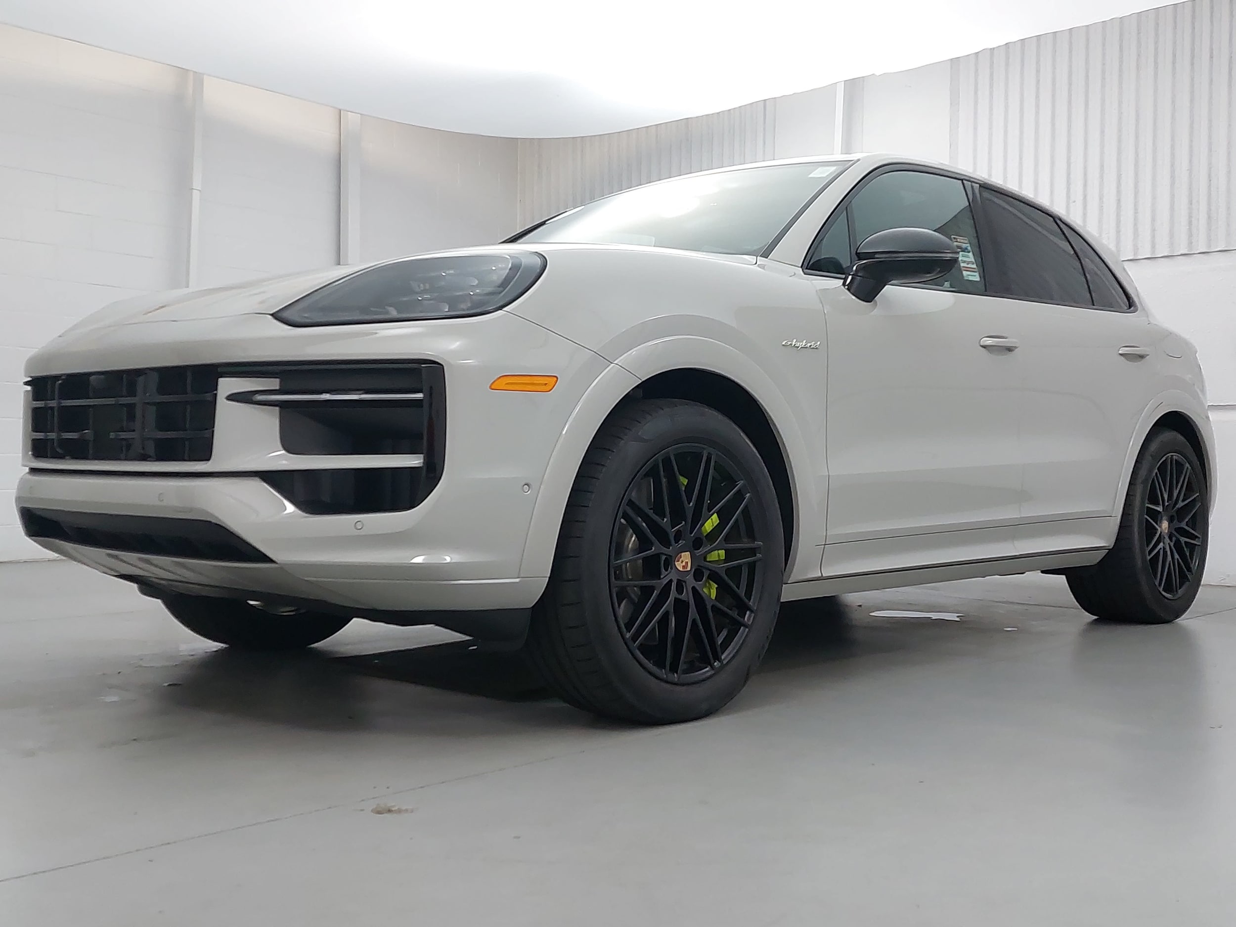 2025 Porsche Cayenne E-Hybrid