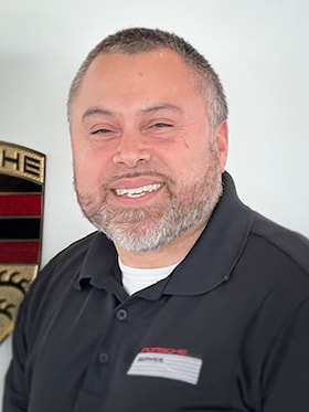 Staff member Andy Palomeque from ID_62903dd37ec4