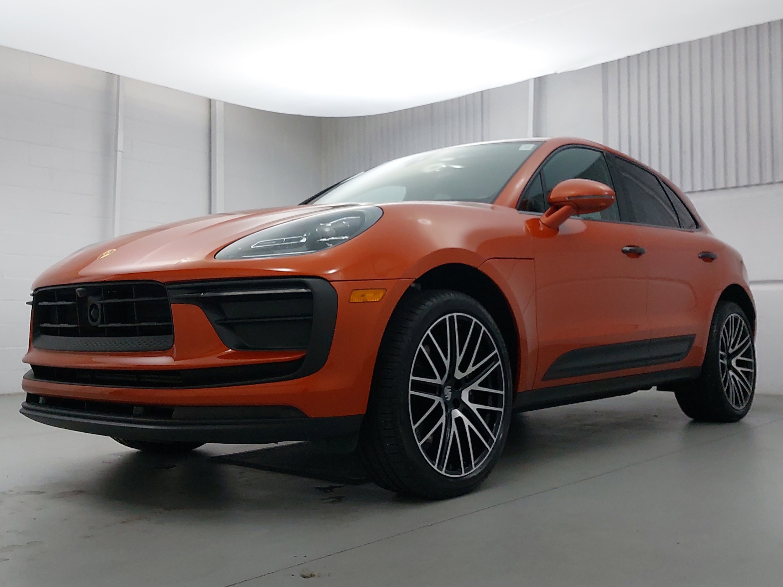 2025 Porsche Macan
