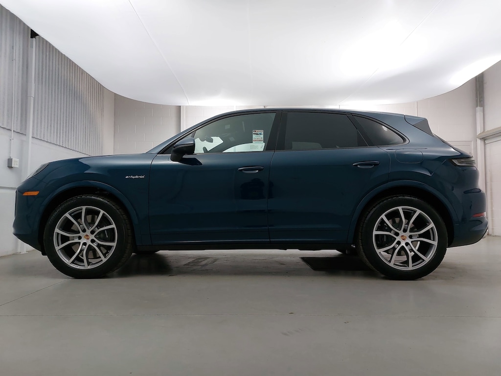 New 2026 Porsche Cayenne E-Hybrid SUV
