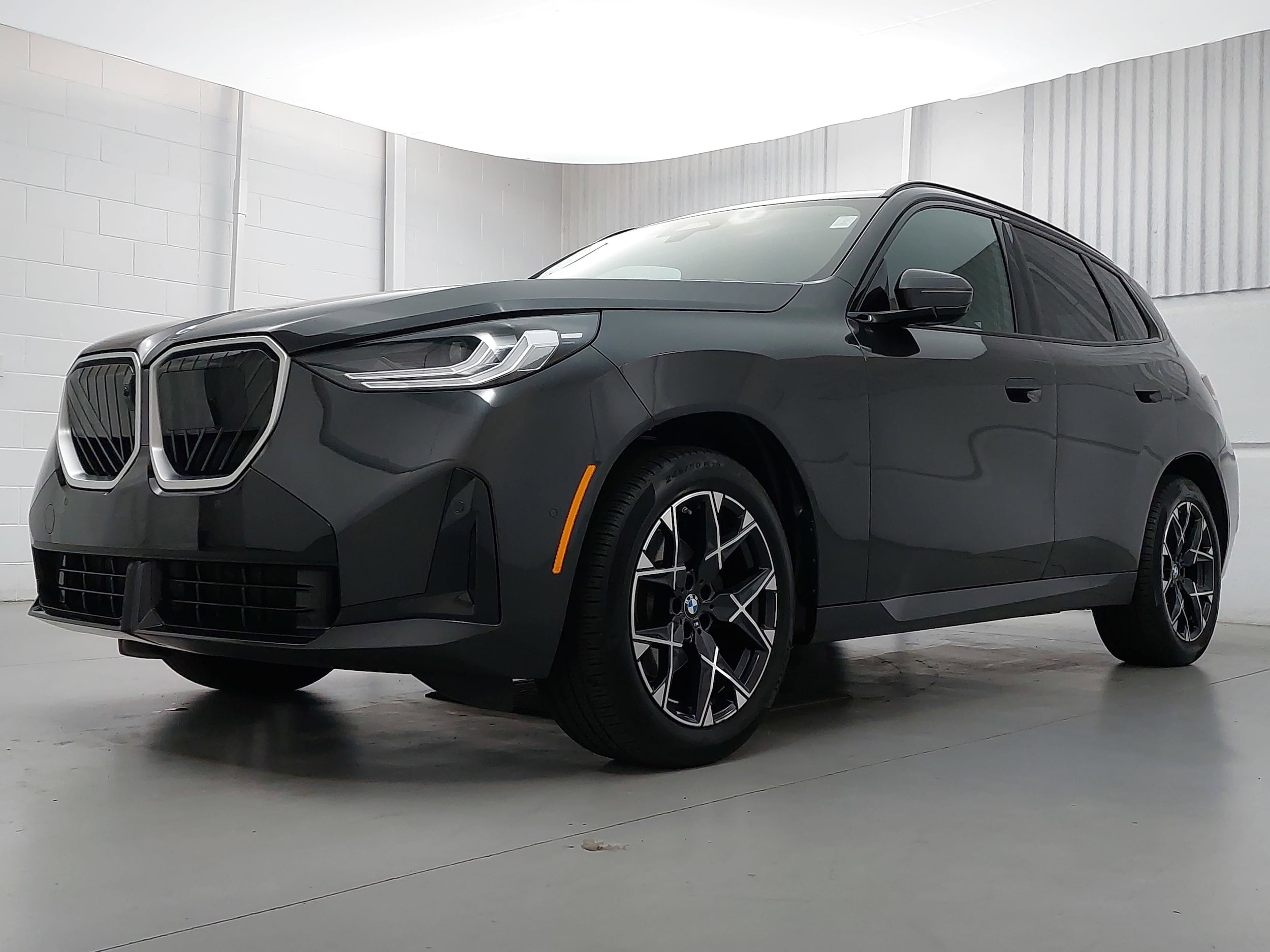 2025 BMW X3 30 XDRIVE's photo