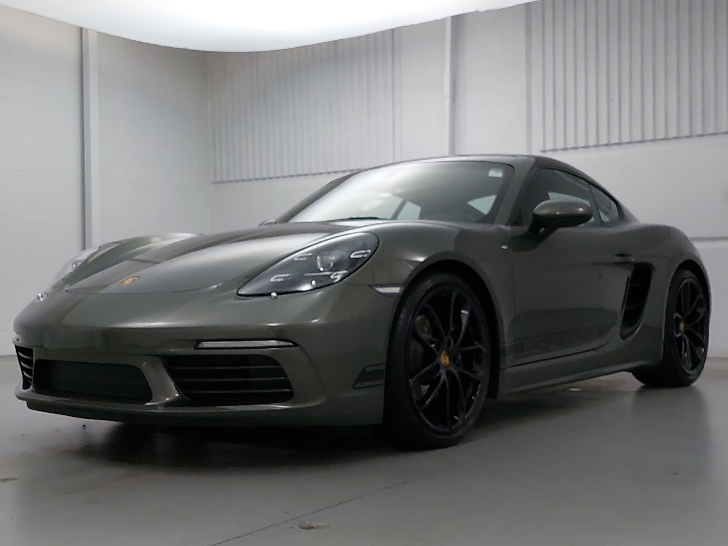2024 Porsche 718 Cayman Style Edition's photo