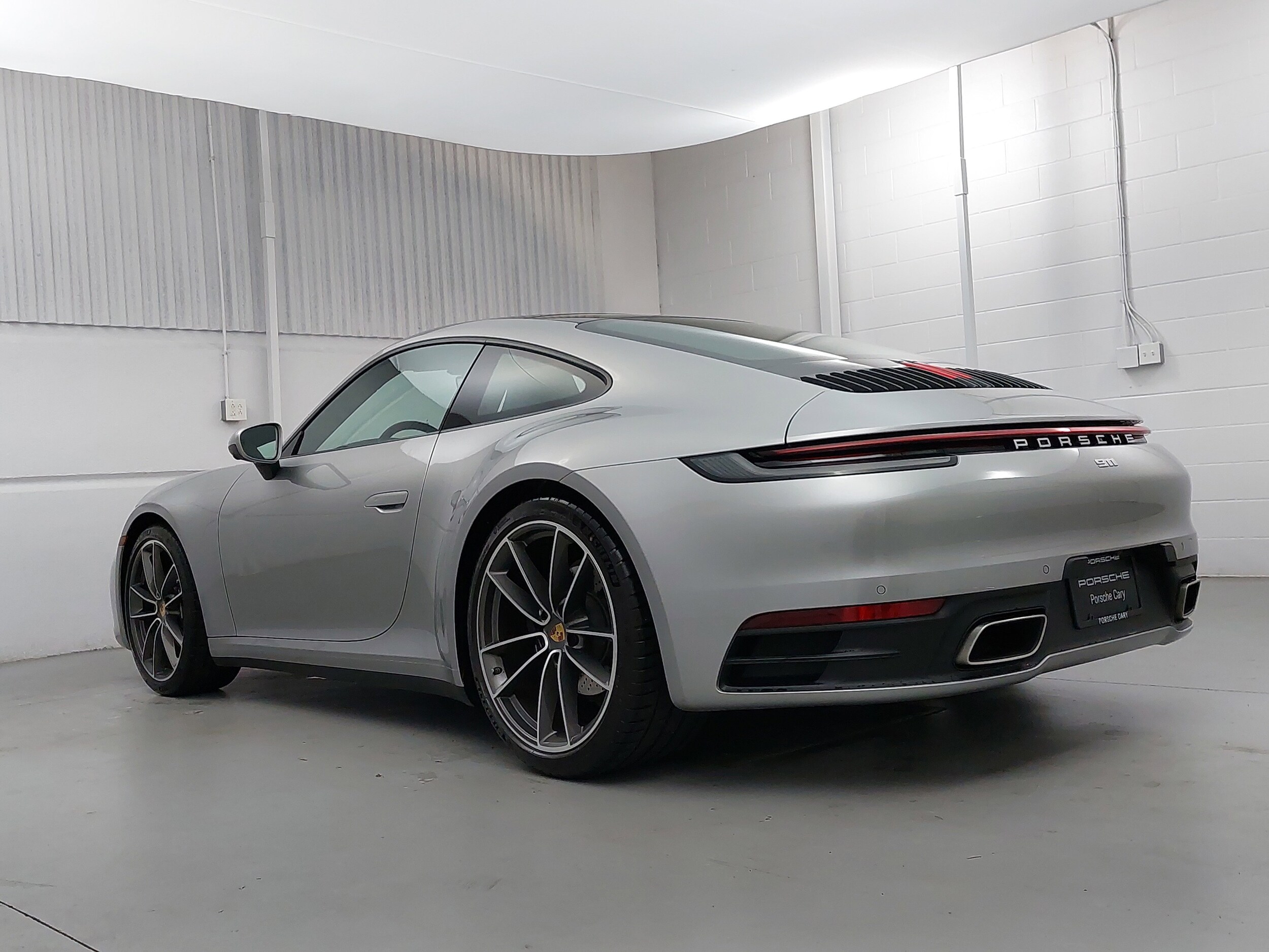 2024 Porsche 911 Coupe photo 2